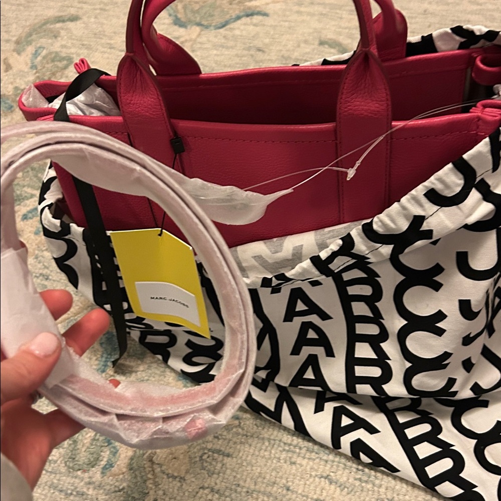 MJ Pink Tote Bag, Pebbled Leather, Top-Handle. Size Medium (13L x6D x11H) - Picture 7 of 8